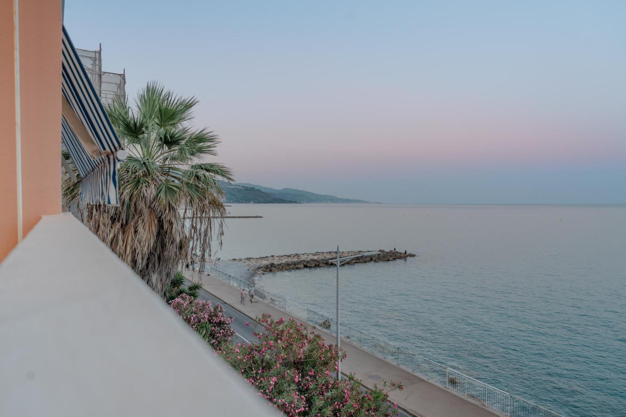 Le Pamela Menton Front De Mer Luaran gambar